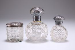 A LATE VICTORIAN SILVER-TOPPED CUT-GLASS SCENT BOTTLE