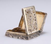 A VICTORIAN SILVER VINAIGRETTE