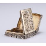 A VICTORIAN SILVER VINAIGRETTE