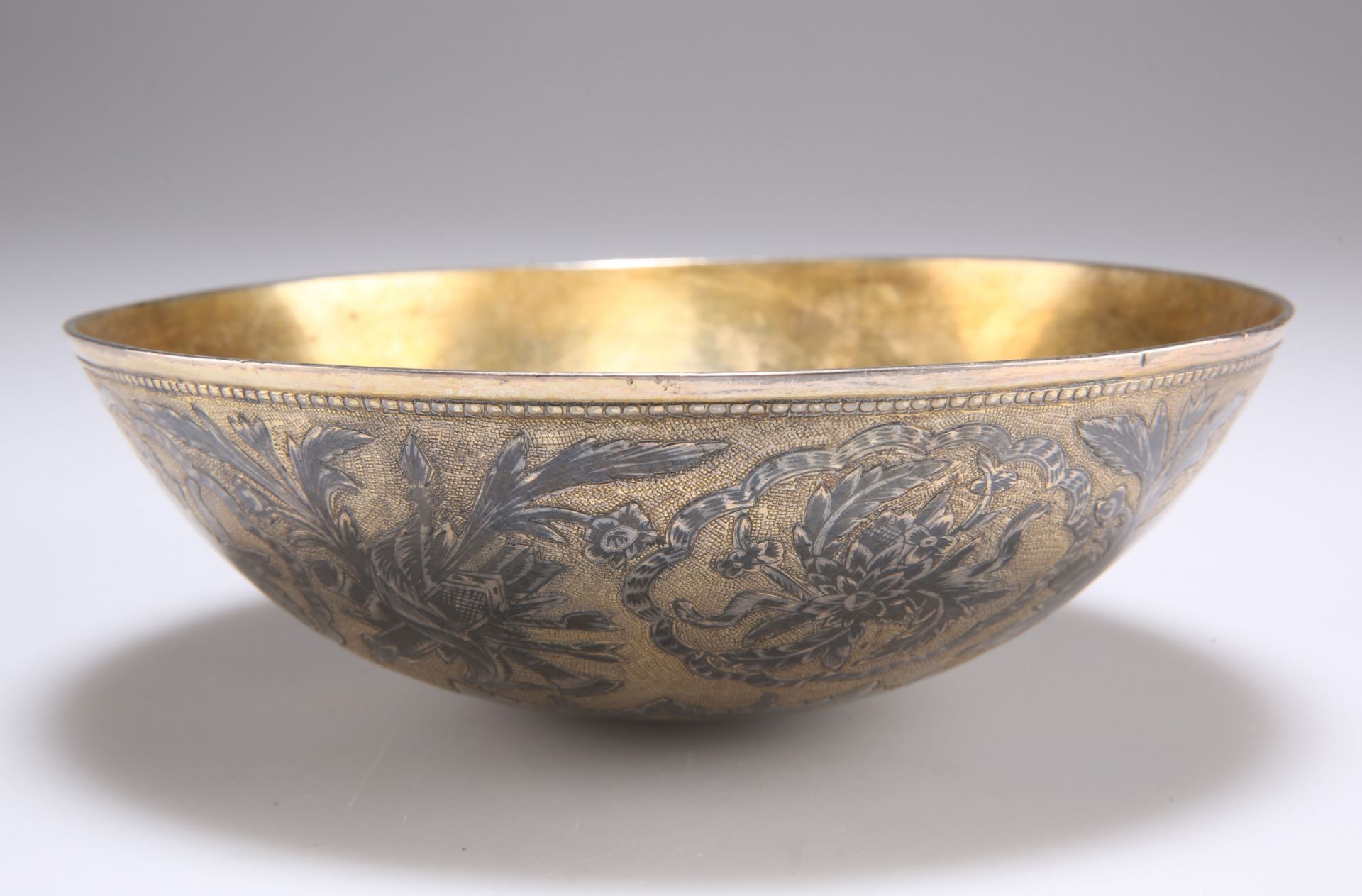 A LATE 18TH CENTURY SILVER-GILT AND NIELLO WORK DRINKING BOWL - Image 2 of 2