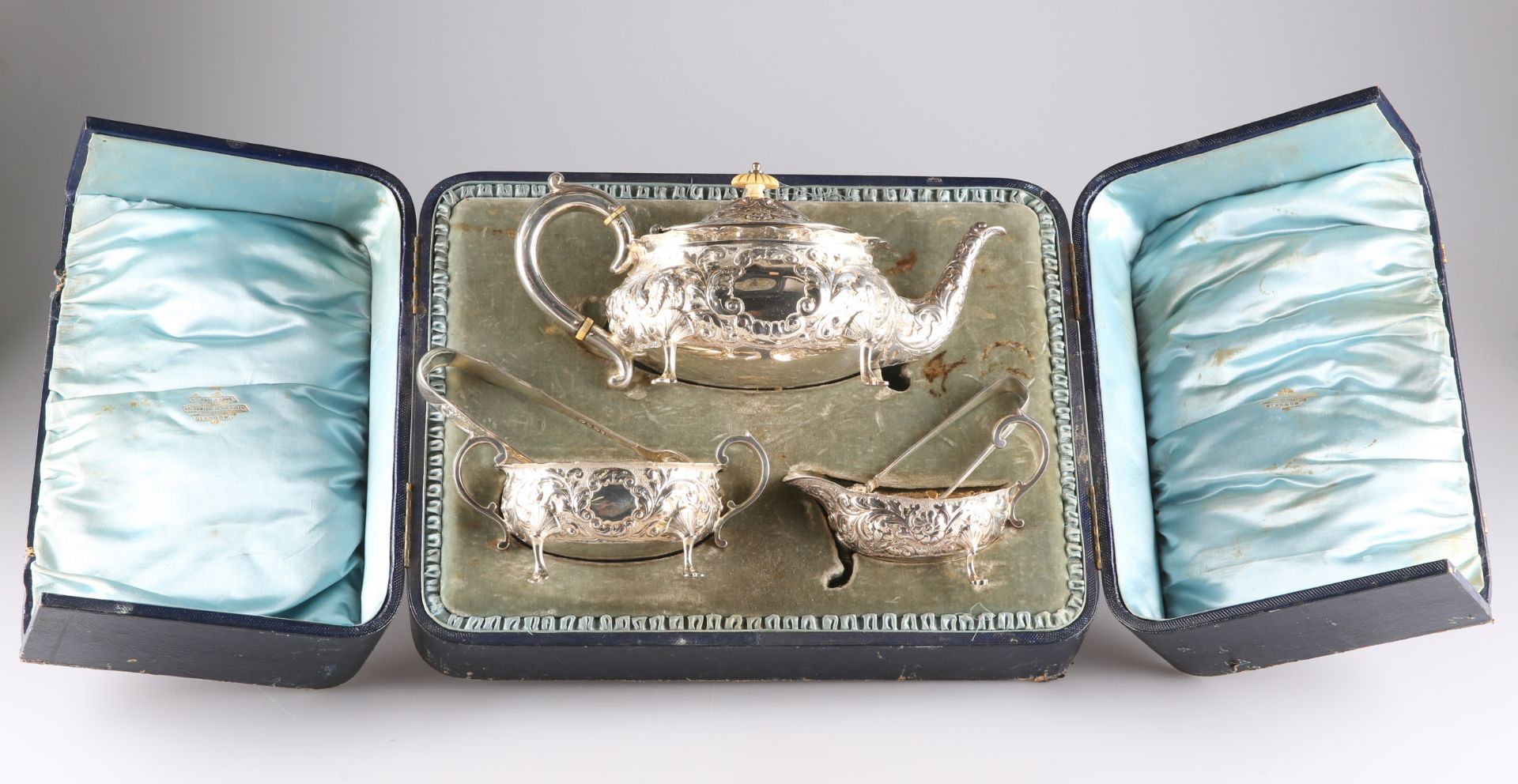 A VICTORIAN SILVER THREE-PIECE TEA SERVICE - Image 2 of 3