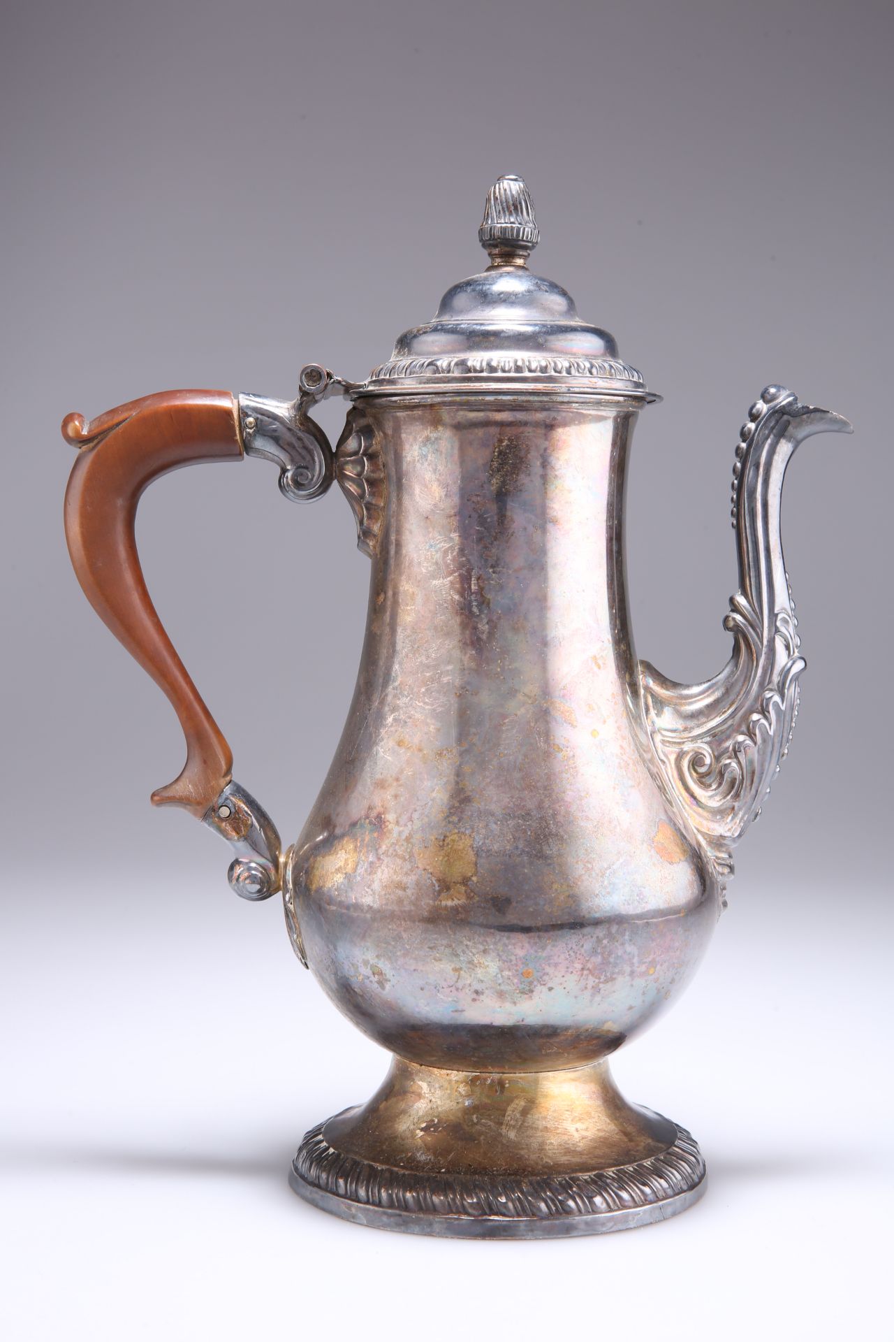 AN OLD SHEFFIELD PLATE COFFEE POT, CIRCA 1770