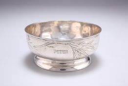 AN EARLY 20TH CENTURY CHINESE SILVER BOWL