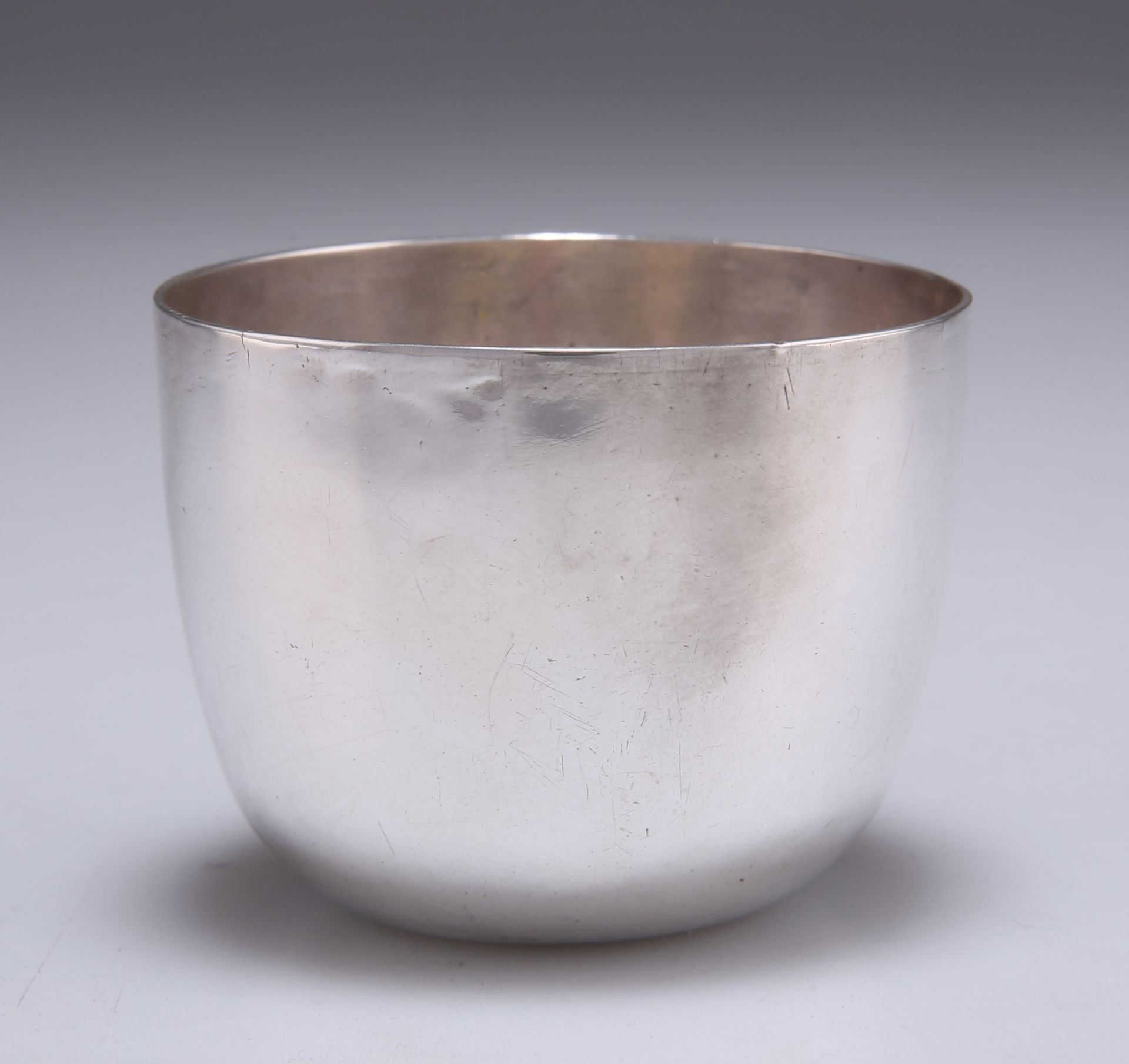 A PROVINCIAL GEORGE III SILVER TUMBLER CUP