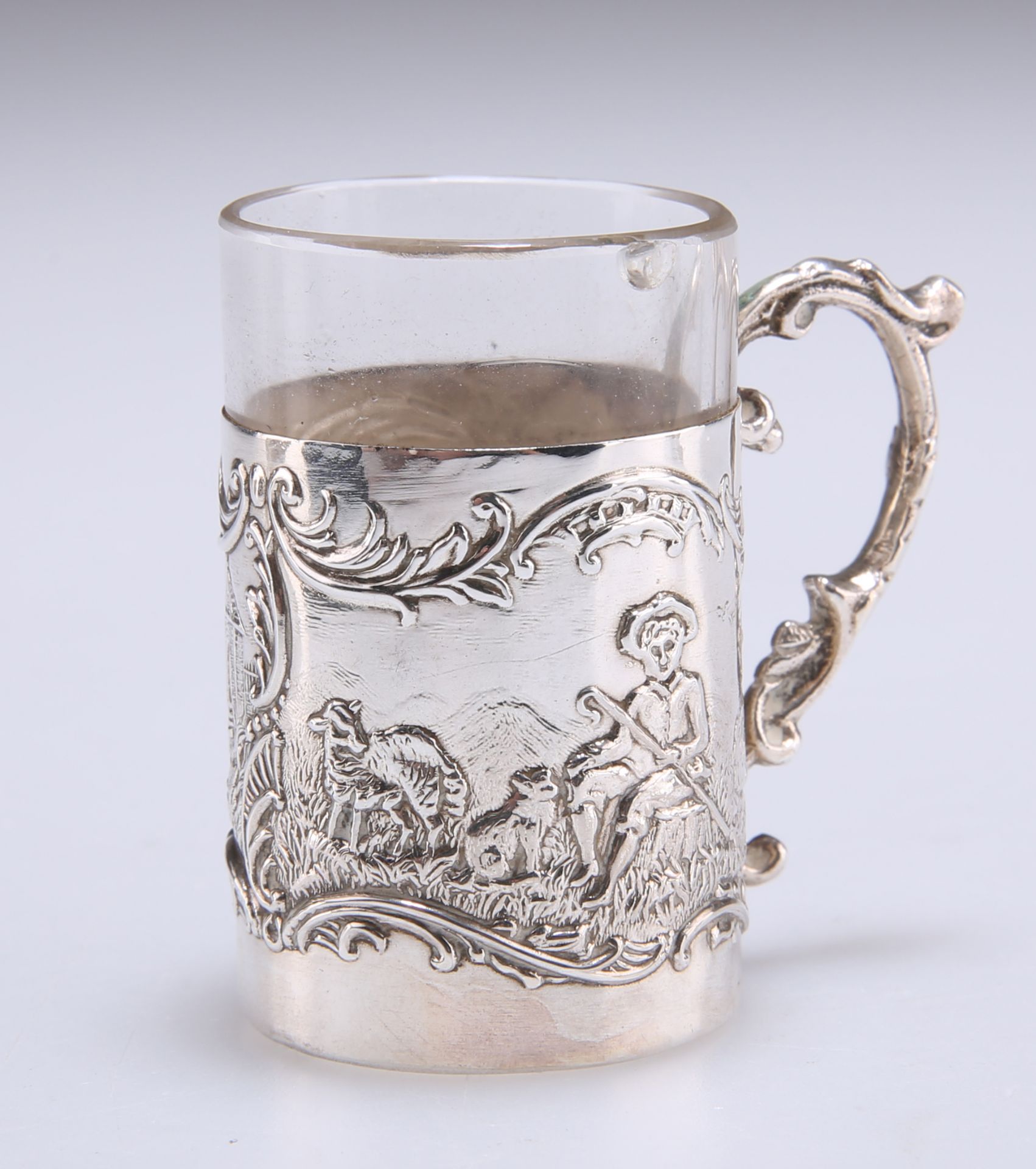 A SET OF SIX GEORGE V SILVER TOT CUPS - Image 3 of 3