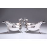 A PAIR OF EDWARDIAN SILVER SAUCEBOATS