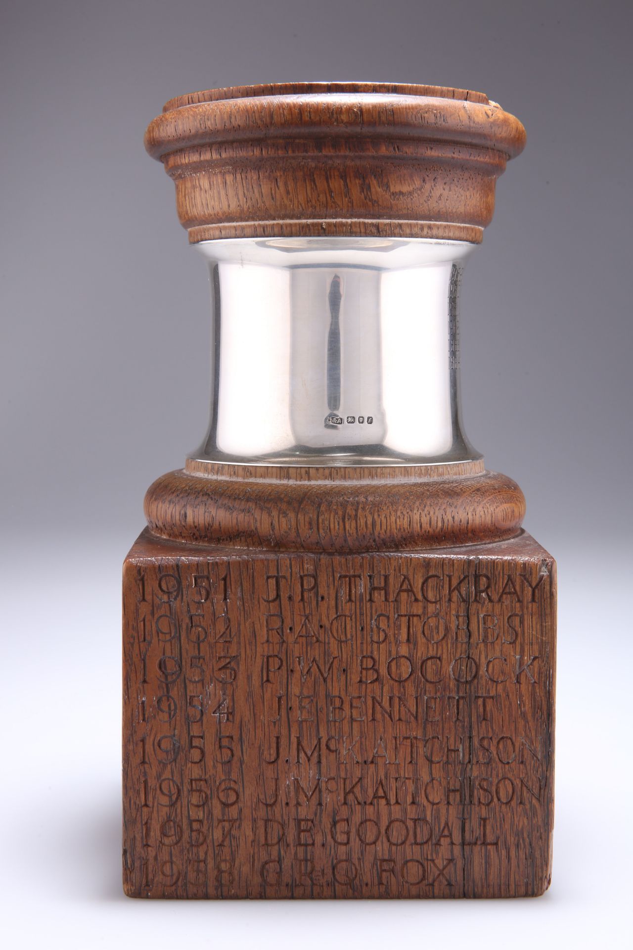 A BRITANNIA SILVER TROPHY CUP ON A MOUSEMAN OAK STAND - Image 6 of 8