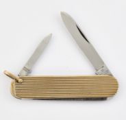 A 9CT GOLD CASED PENKNIFE