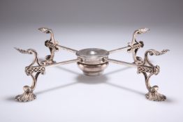 A GEORGIAN SILVER DISH STAND