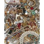 A LARGE QUANTITY OF COSTUME JEWELLERY