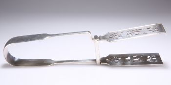 A PAIR OF VICTORIAN SILVER ASPARAGUS TONGS