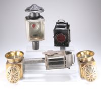 A PAIR OF LIMEHOUSE LAMP CO. BRASS CARRIAGE LAMPS AND THREE VARIOUS BLACK PAINTED EXAMPLES (5)