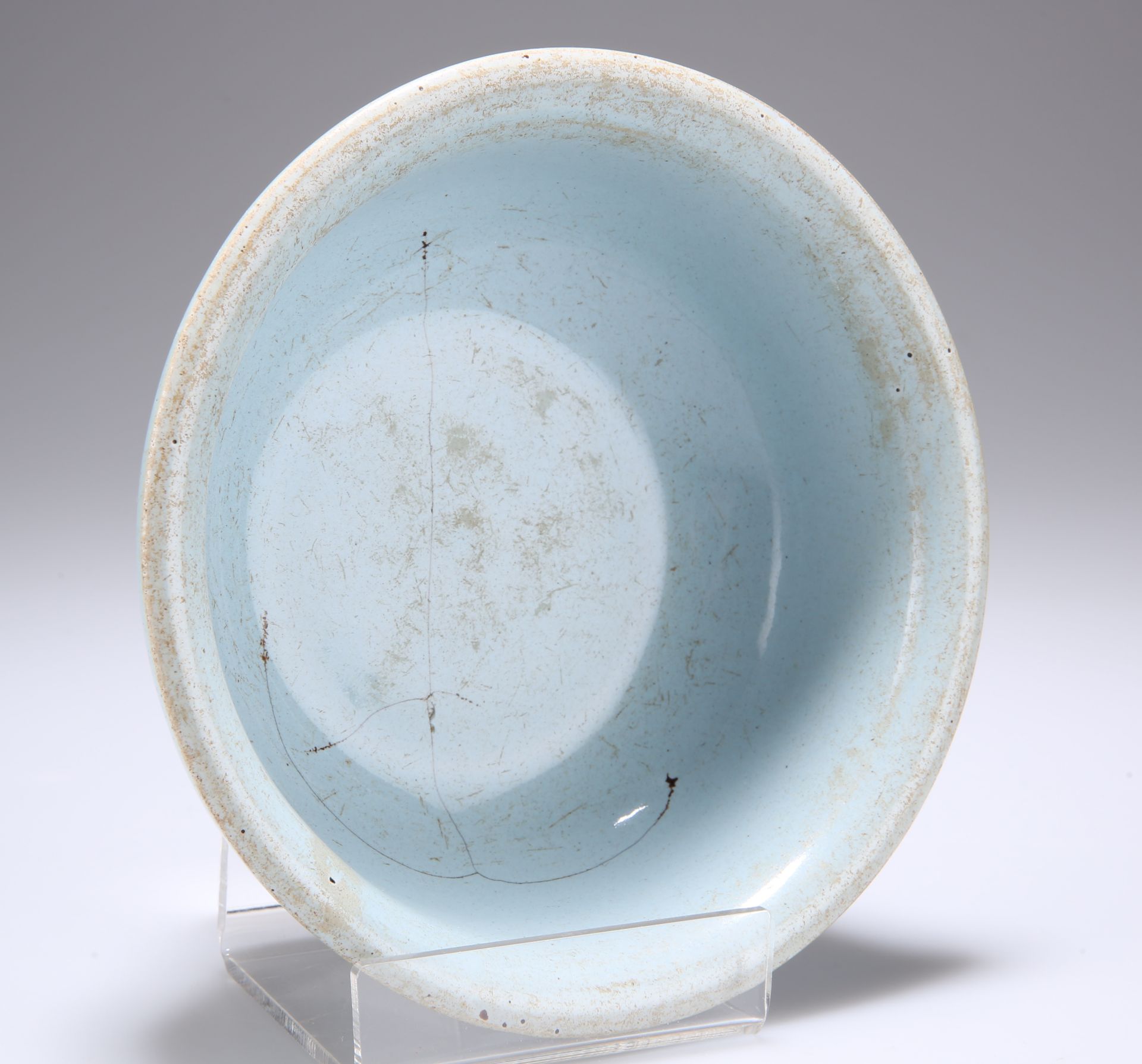 A CHINESE BLUE GLAZED POTTERY BOWL, POSSIBLY YUAN DYNASTY - Image 2 of 3
