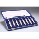 A SET OF EIGHT ELIZABETH II SILVER SWEETCORN PRICKS