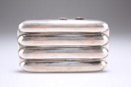 AN EDWARDIAN SILVER CIGAR CASE