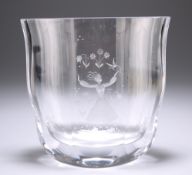 AN ORREFORS GLASS VASE, DESIGNED BY EDVIN OHRSTROM