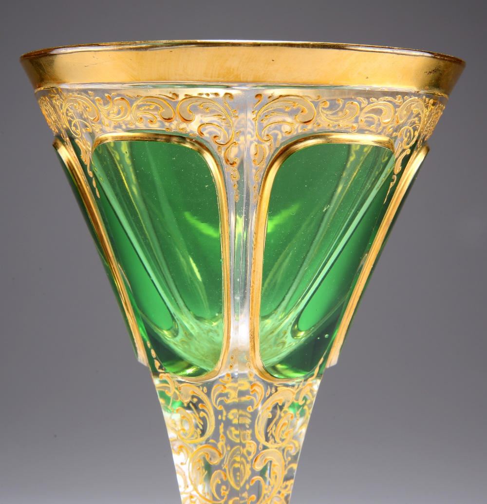 A LARGE CONTINENTAL GLASS GOBLET, CIRCA 1880 - Image 3 of 3
