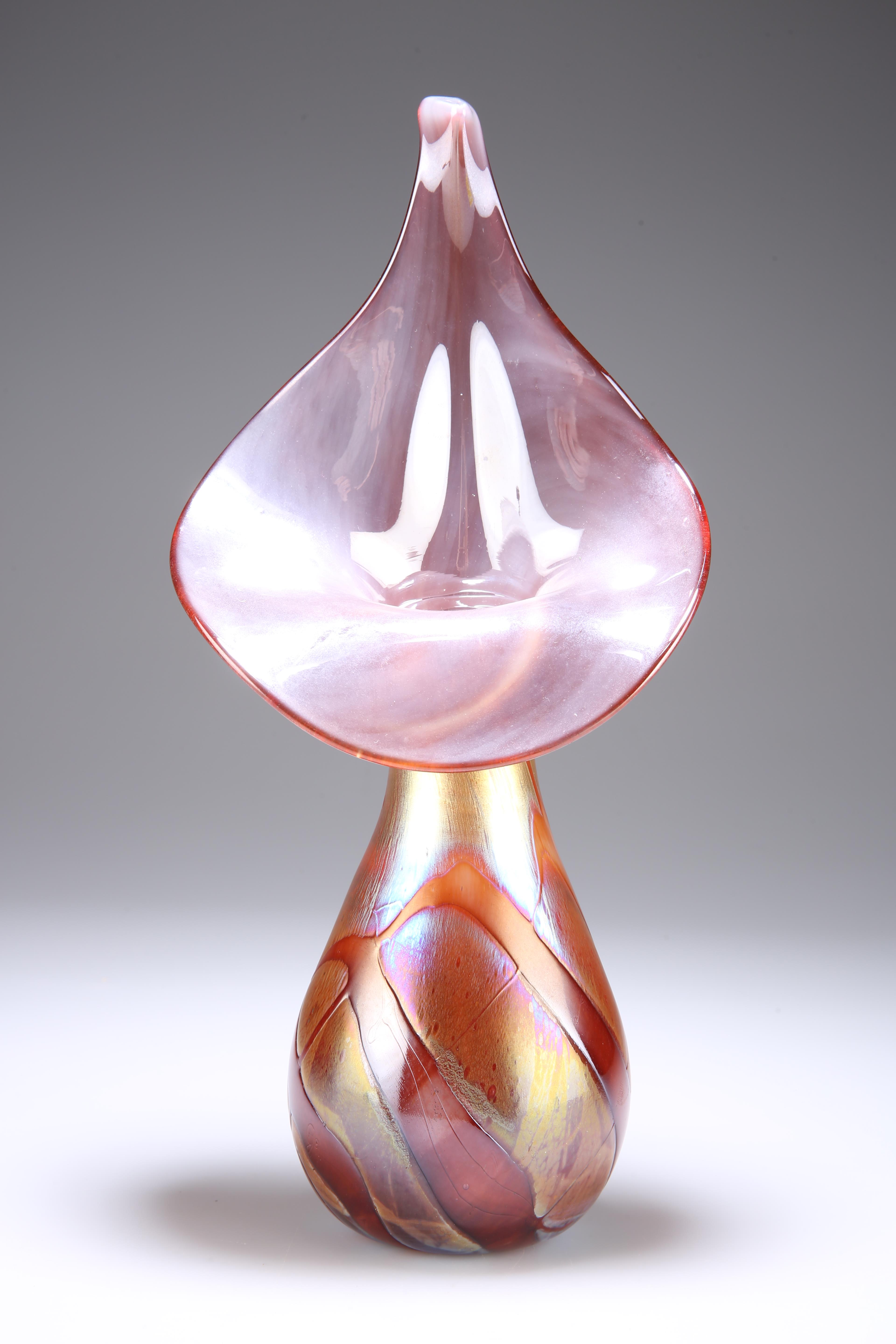 A LARGE BOHEMIAN IRIDESCENT VASE - Image 2 of 4