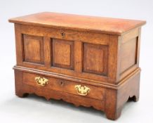 A SMALL PERIOD STYLE OAK COFFER