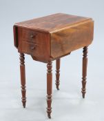 AN EARLY 19TH CENTURY MAHOGANY DROPLEAF OCCASIONAL TABLE