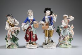 TWO PAIRS OF CONTINENTAL PORCELAIN FIGURES, CIRCA 1900