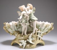 AN ERNST WAHLISS TURN VIENNA FIGURAL CENTREPIECE, CIRCA 1900