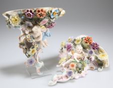 A PAIR OF SITZENDORF PORCELAIN WALL BRACKETS, CIRCA 1884-1902