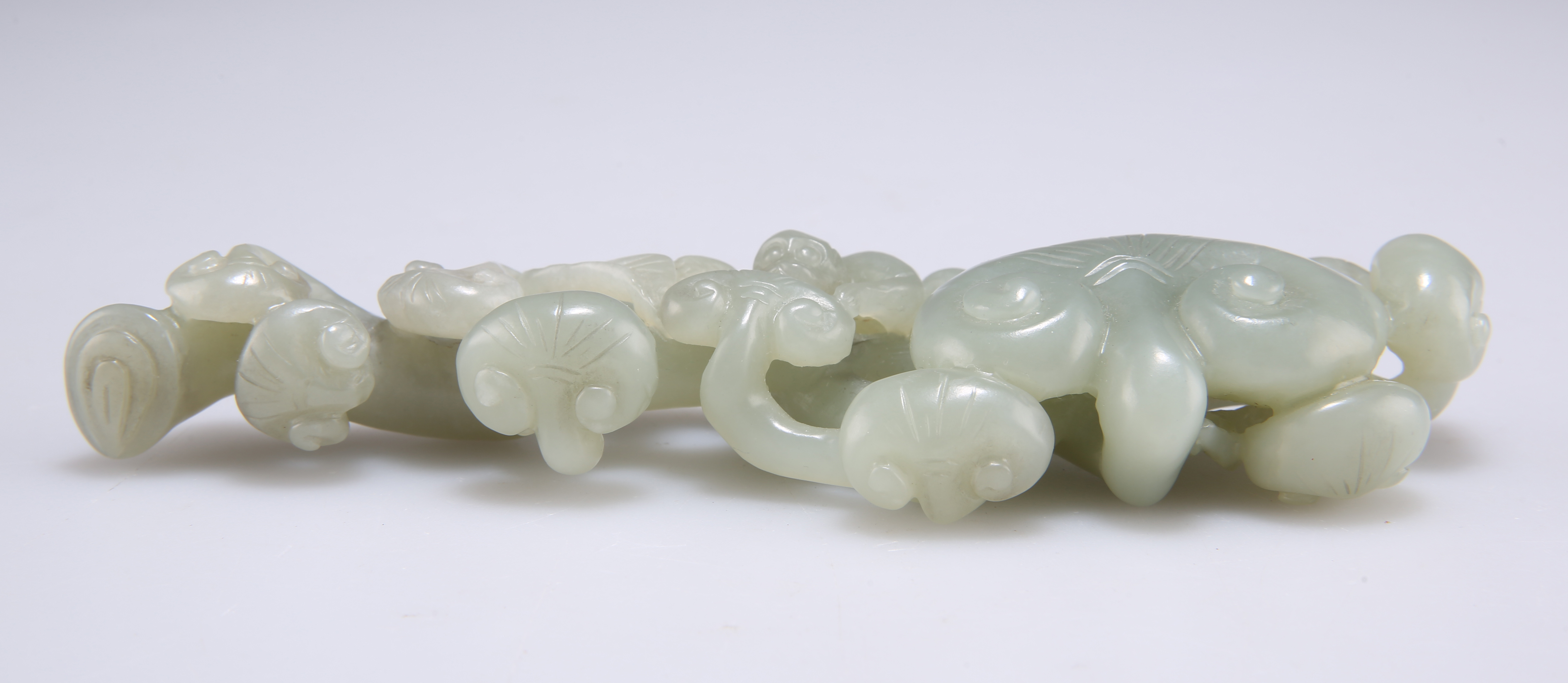 A CHINESE JADE CARVING - Image 4 of 4