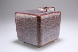 PIETER GROENEVELDT (1889-1962), A SALT-GLAZED STONEWARE IKEBANA VASE