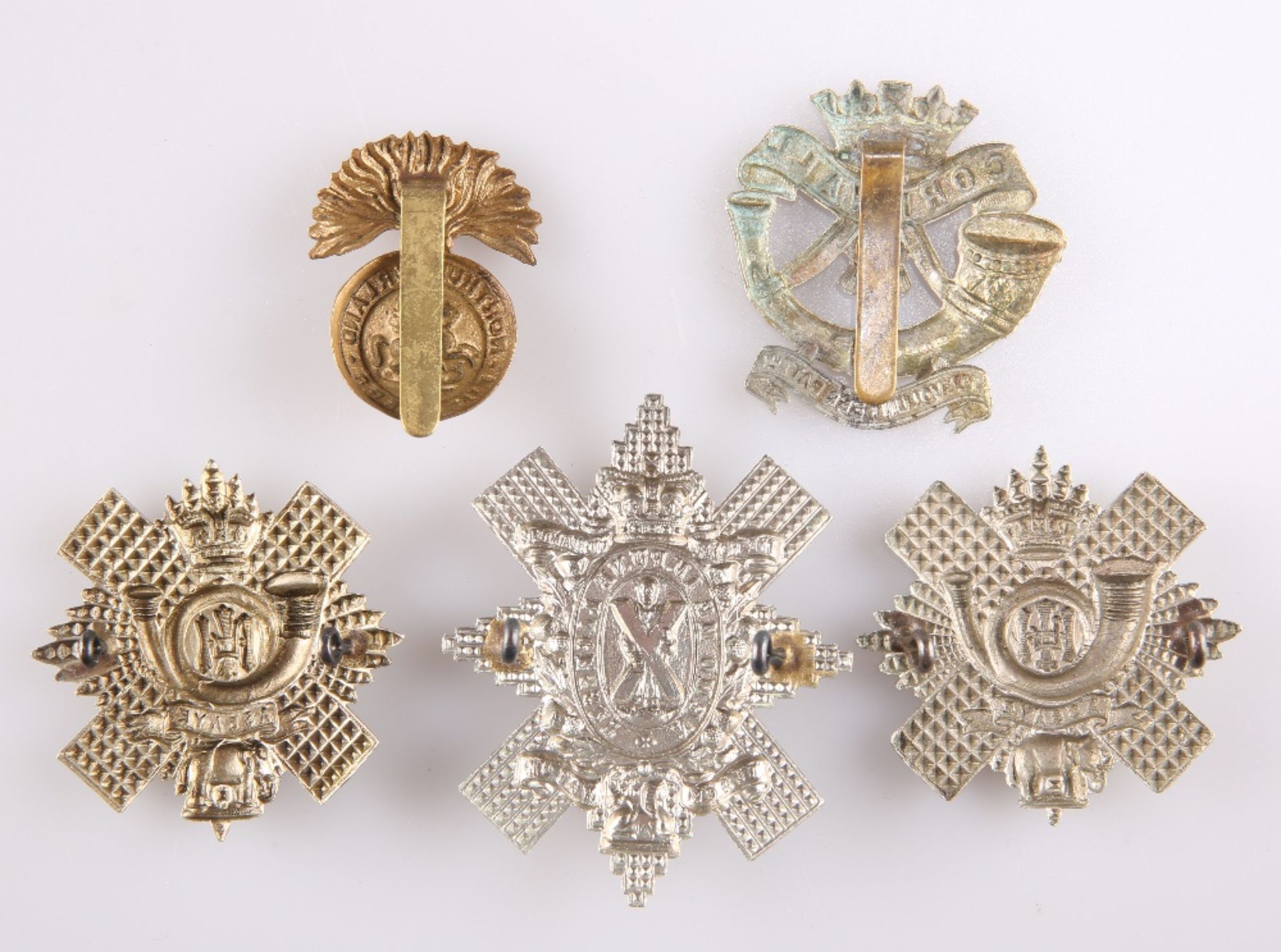 FIVE OTHER RANKS' PATTERN CAP BADGES - Bild 2 aus 2