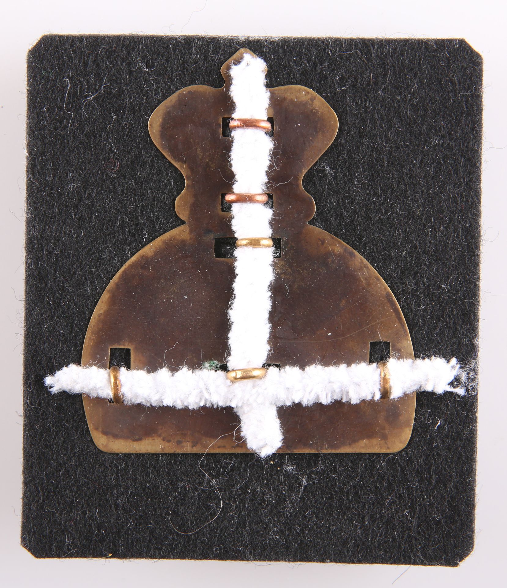 A POST-1881 OTHER RANKS' PATTERN THREE-PIECE GLENGARRY BADGE OF THE NORTHAMPTONSHIRE REGIMENT - Image 2 of 2