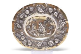 A GEORGE III SILVER-GILT DISH