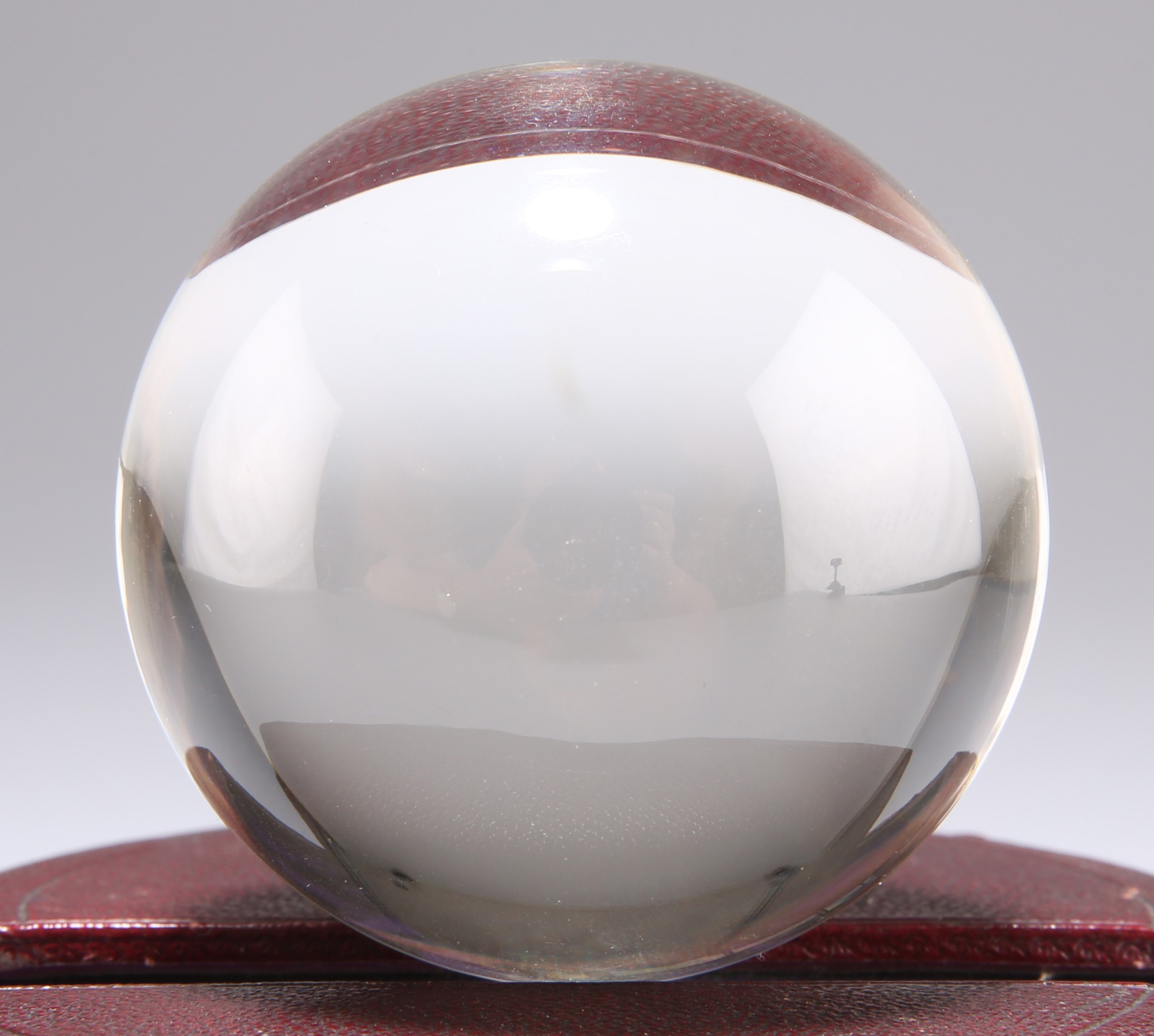 A VICTORIAN ROCK CRYSTAL BALL - Image 2 of 2