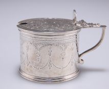 A VICTORIAN SILVER MUSTARD POT