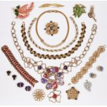 A QUANTITY OF DESIGNER COSTUME AND OTHER JEWELLERY