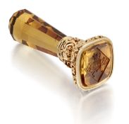 A FINE 19TH CENTURY GOLD AND CITRINE DESK SEAL