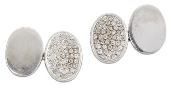 A PAIR OF 18 CARAT WHITE GOLD DIAMOND DOUBLE CUFFLINKS