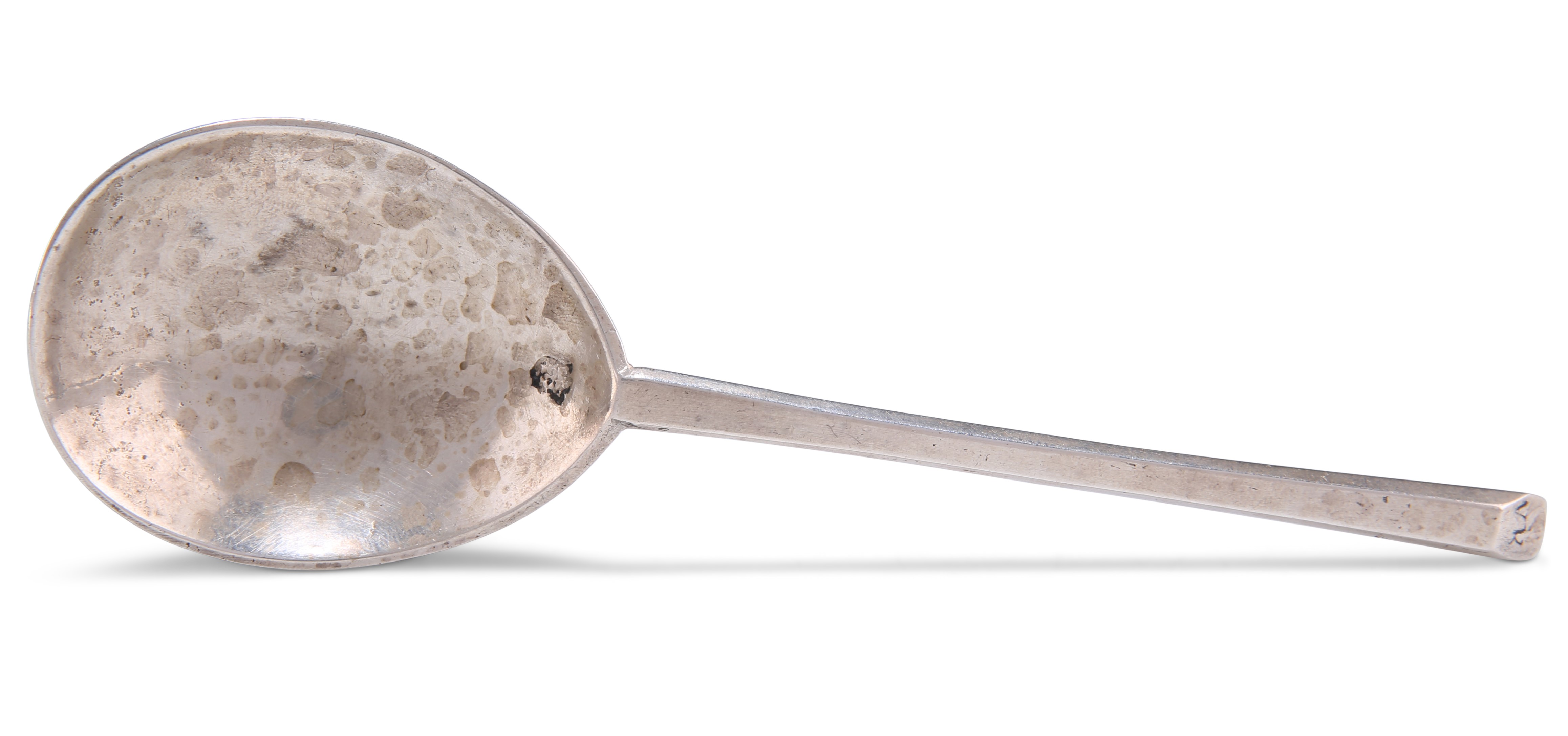 A CHARLES I SILVER SLIP-TOP SPOON - Image 3 of 4