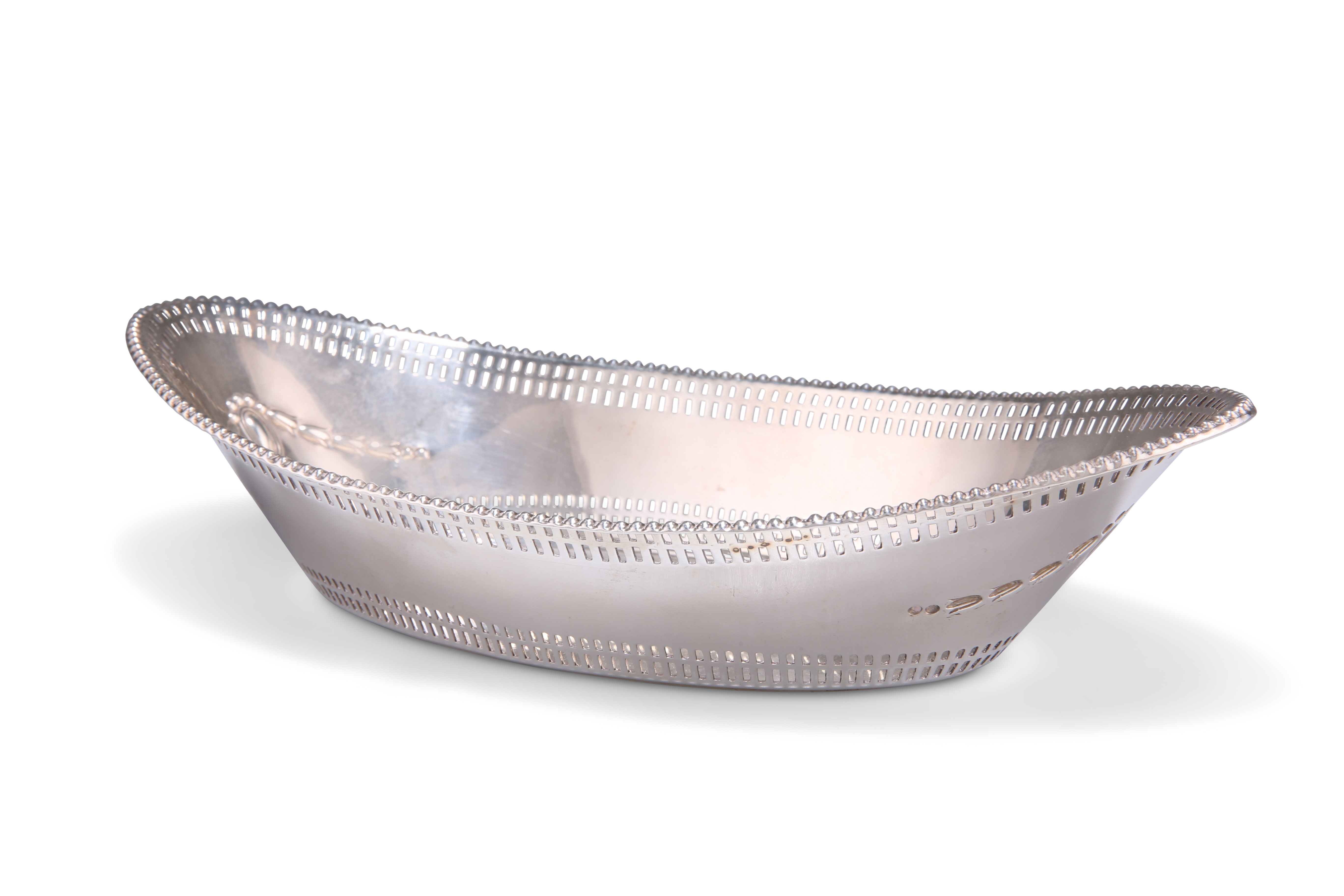 A GEORGE V SILVER BREAD BASKET