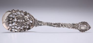 A VICTORIAN SILVER SERVING SPOON