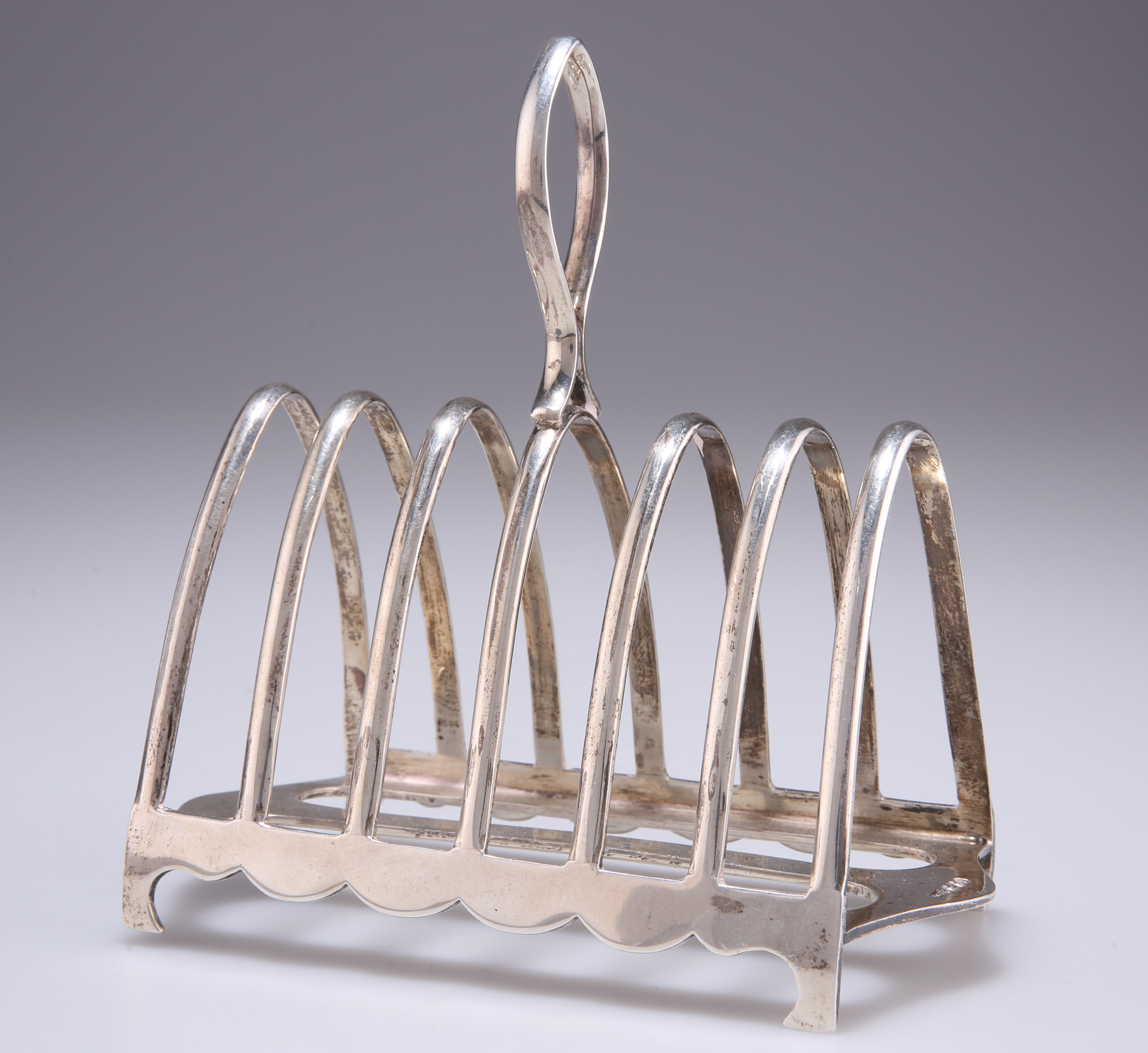 A GEORGE V SILVER TOAST RACK - Image 2 of 3