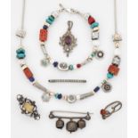 TALMA KESHET - A NECKLACE AND BRACELET SET; AND FIVE BROOCHES (7)