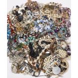 A LARGE QUANTITY OF COSTUME JEWELLERY