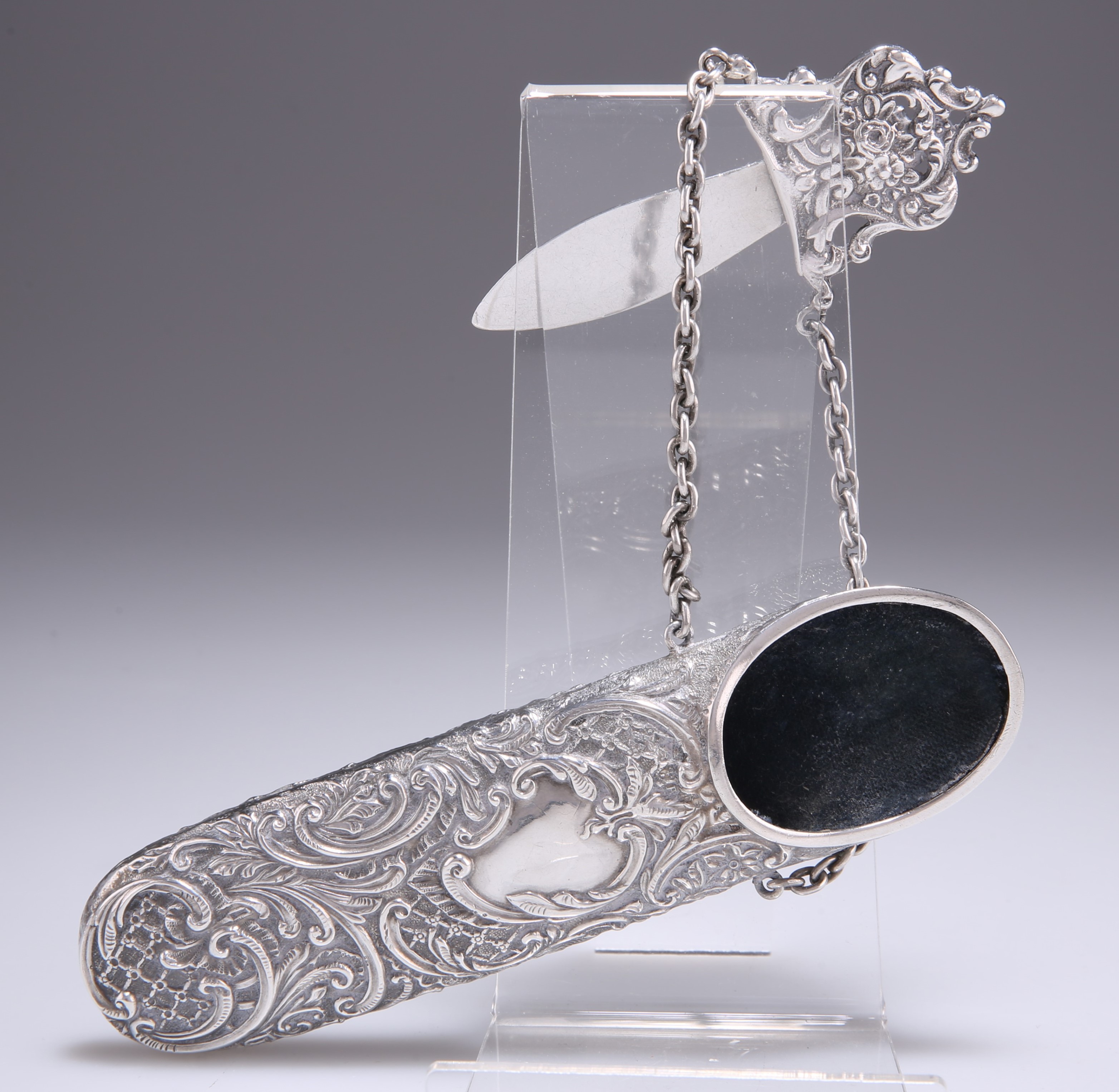 A LATE VICTORIAN SILVER CHATELAINE SPECTACLES CASE