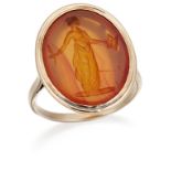 A CARNELIAN INTAGLIO SIGNET RING