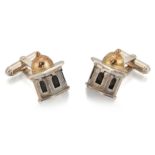 VICKI AMBERY-SMITH - A PAIR OF SILVER CUFFLINKS