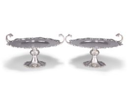 A PAIR OF GEORGE V SILVER COMPORTS