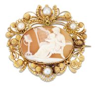 A 19TH CENTURY SHELL CAMEO BROOCH