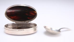 A GEORGE IV SILVER AND TORTOISESHELL SNUFF BOX