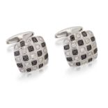 A PAIR OF DIAMOND CUFFLINKS